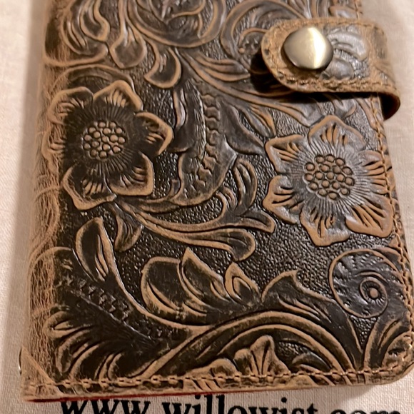 New Leather IPhone 11 wallet case, phone case. - Picture 3 of 10